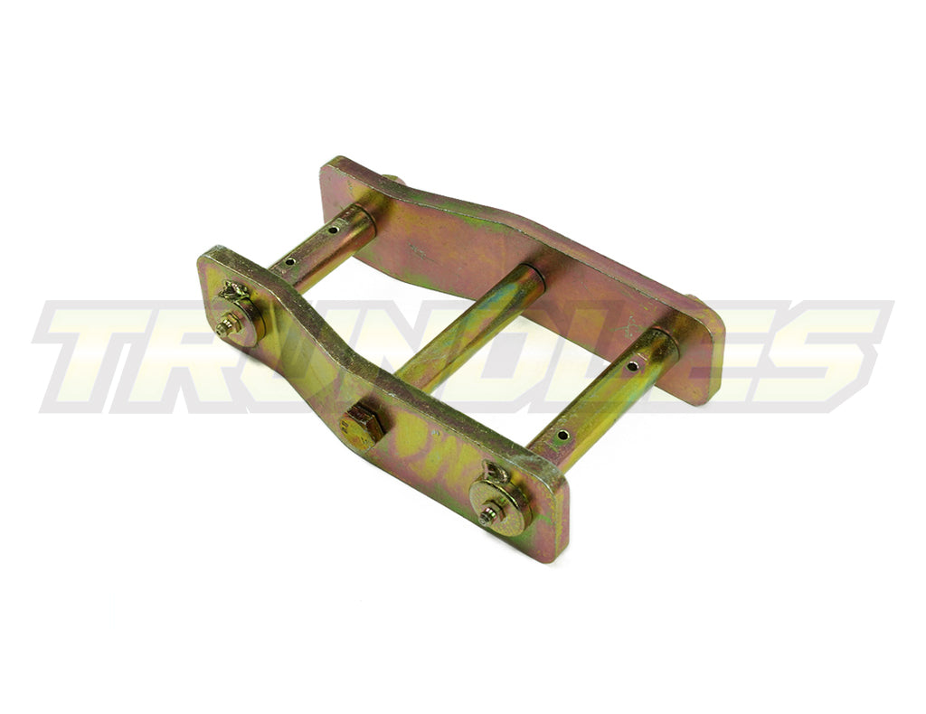 Dobinsons 25mm Lift Extended Rear Shackles to suit Toyota Hilux N70 2005-2015