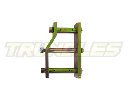 04897 | Dobinsons 25mm Lift Extended Rear Shackles to suit Nissan Navara D40 2005-2014