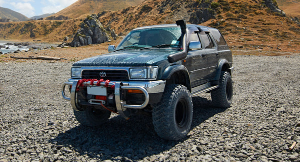 toyota hilux surf off road