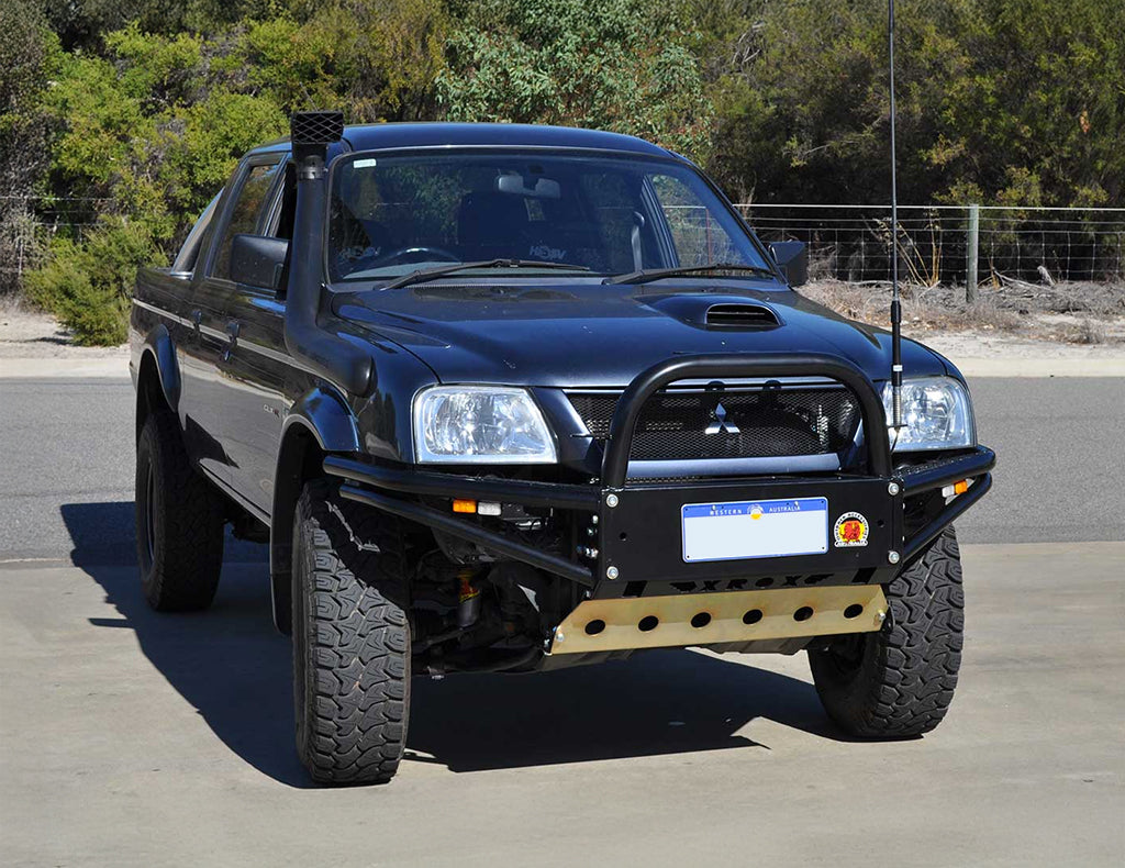 XROX Bull Bar to suit Mitsubishi Triton/L200 MK 2001-2006