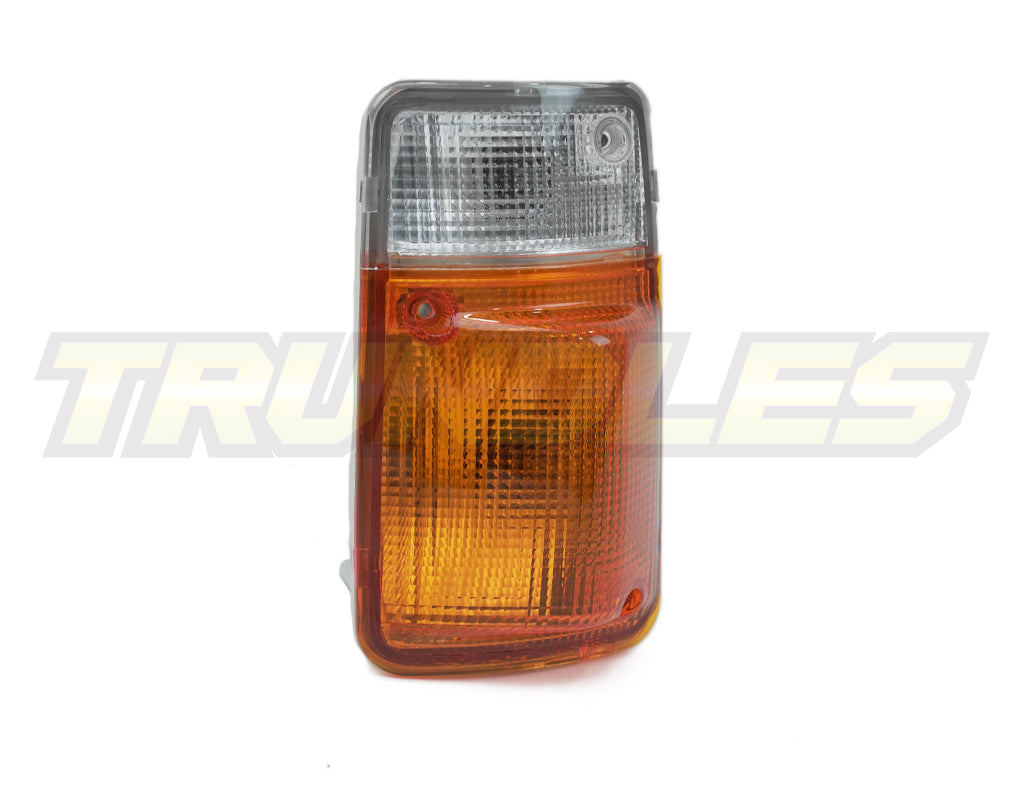 Front Left Corner Light / Indicator to suit Nissan Patrol Y60 Facelift 1995-1998