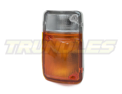 Front Left Corner Light / Indicator to suit Nissan Patrol Y60 Facelift 1995-1998