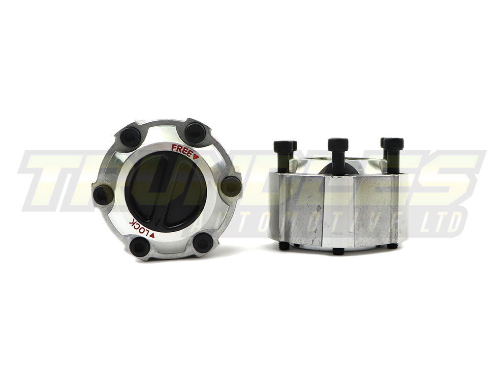 Free Wheeling Hubs (Pair) to suit Nissan Navara D22 1994-2008
